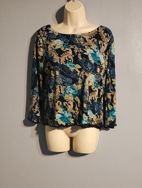 White Stag Floral Boatneck Floral Long-Sleeve Top in Navy